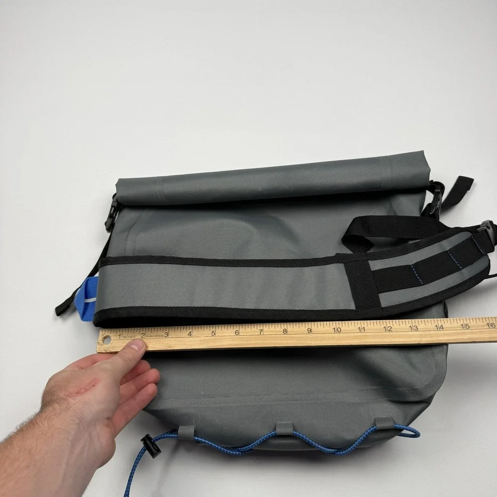 CHUMS Storm Rolltop Sling Utility Pouch Mens Gray 20L Waterproof Hiking New Tags